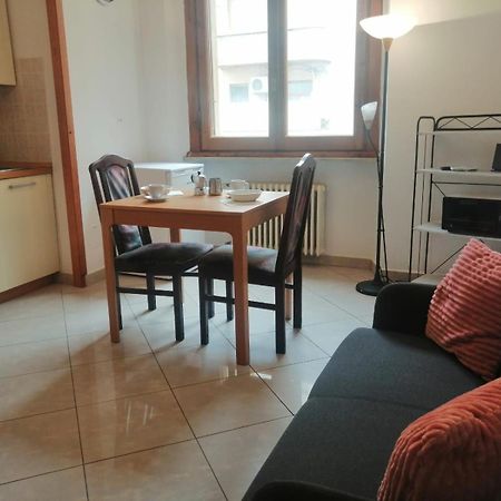 Apartment In Front Of The Train Station! Florence Luaran gambar
