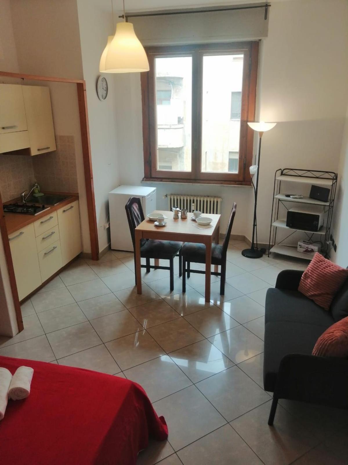 Apartment In Front Of The Train Station! Florence Luaran gambar
