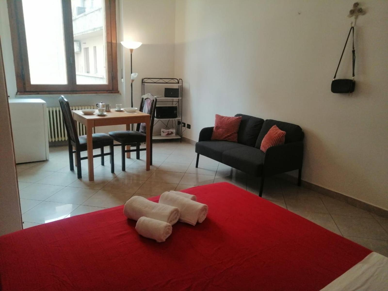 Apartment In Front Of The Train Station! Florence Luaran gambar